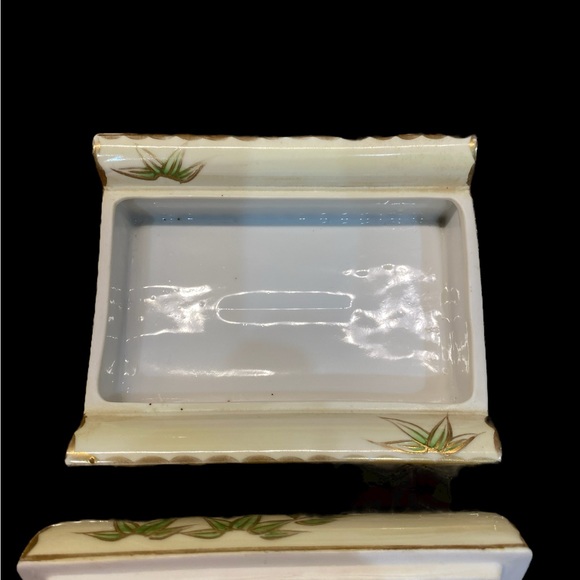 4 piece set of vintage ashtrays and cigarette holder UCAGCO China Japan EVC - Picture 8 of 9